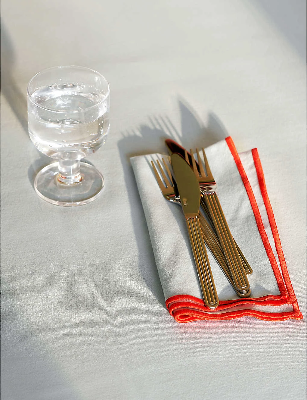 HAY Tavern Stemmed Drinking Glass 13cm 4 HAY Tavern Stemmed Drinking Glass 13cm - Image 2