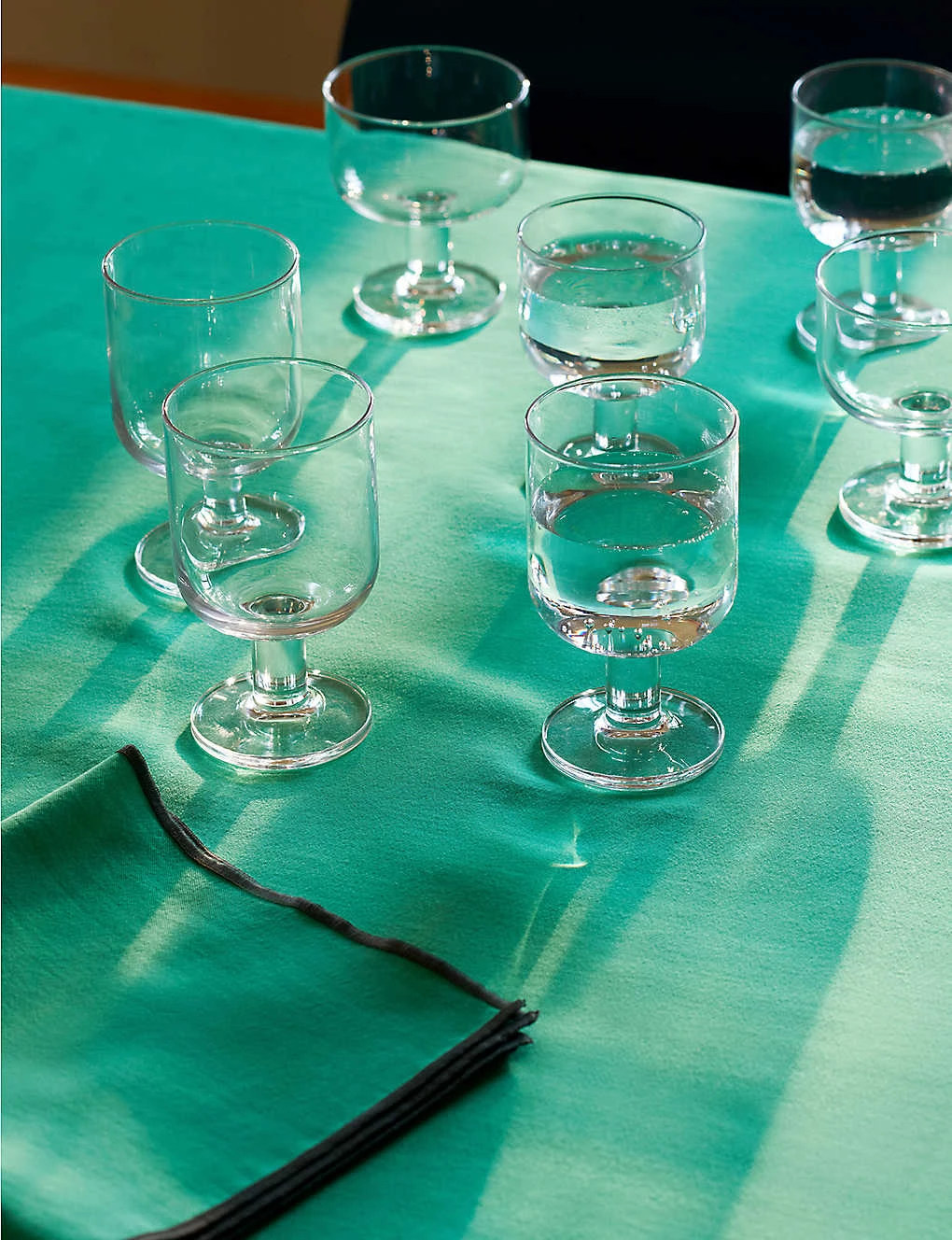 HAY Tavern Stemmed Drinking Glass 11cm 5 HAY Tavern Stemmed Drinking Glass 11cm - Image 3