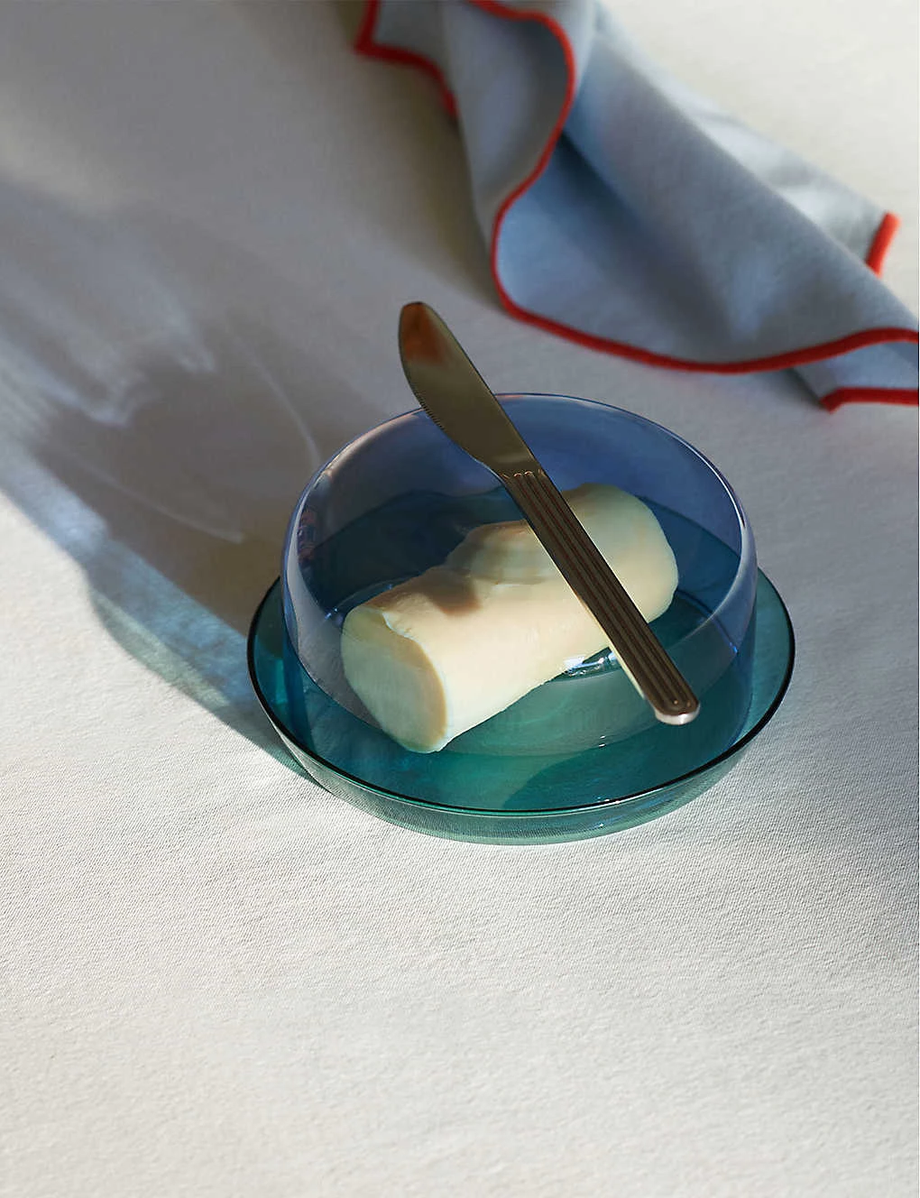 HAY Tinted 2-in-1 Borosilicate Glass Serving Set 15cm 6 HAY Tinted 2-in-1 Borosilicate Glass Serving Set 15cm - Image 4