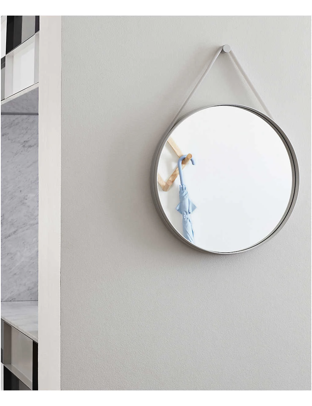 HAY Strap Circular Steel And Glass Mirror Khaki/olive 4 HAY Strap Circular Steel And Glass Mirror Khaki/olive - Image 2