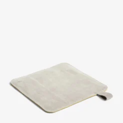 HAY Suede Pot Holder 21.5cm 5 HAY Suede Pot Holder 21.5cm -HAY Store Online unnamed file 470